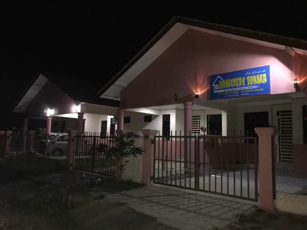 Homestay Tok Ma 1 Alur Tuman Marang Exterior photo